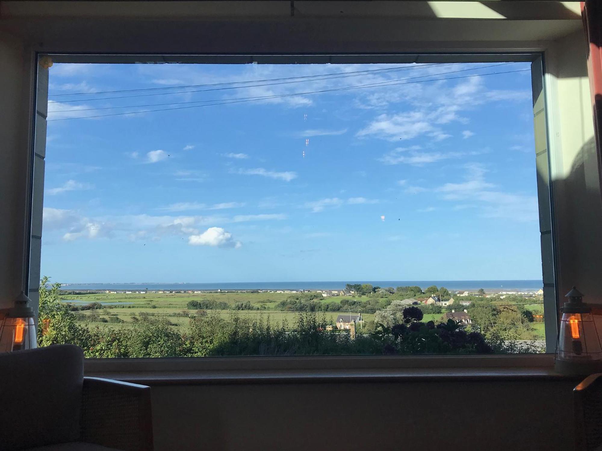 Maison de charme avec vue sur mer et jardin abrité Quinéville Extérieur photo