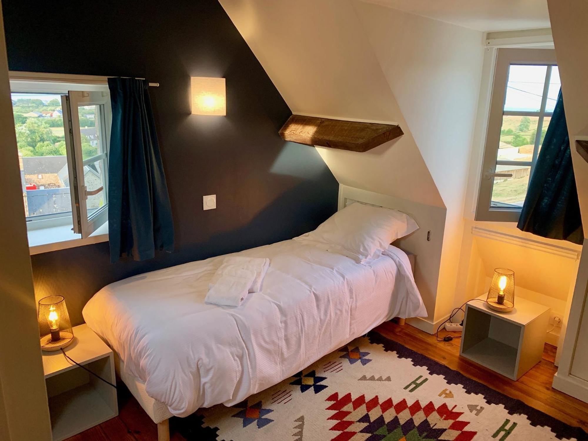 Maison de charme avec vue sur mer et jardin abrité Quinéville Extérieur photo